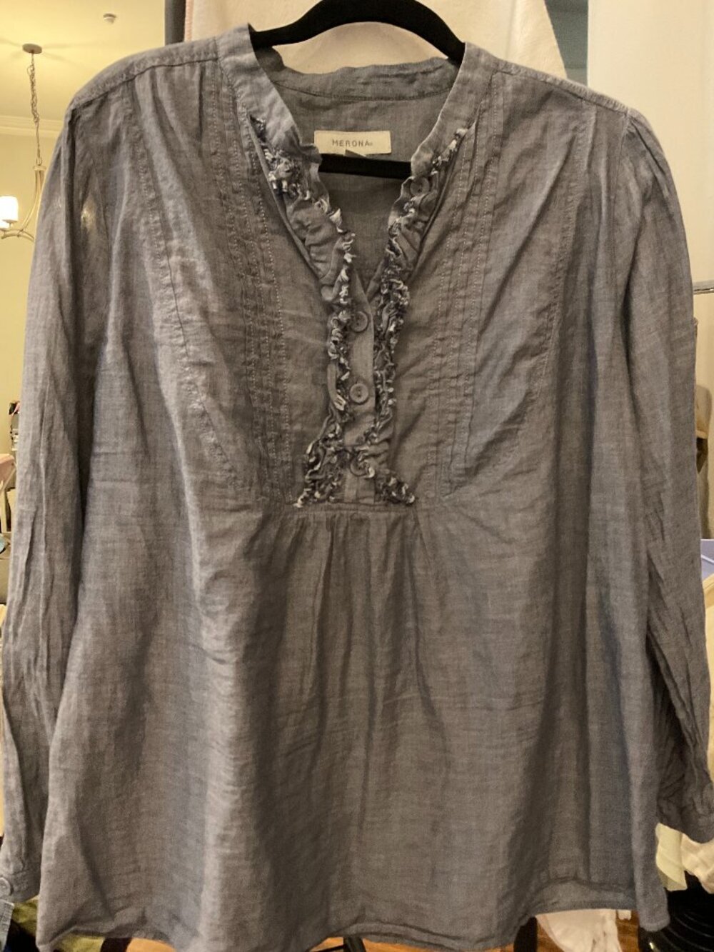 Merona Chambray Ruffle V-Neck Long Sleeve Blouse | 16W/18W | Plus Size